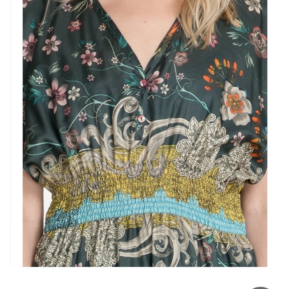 Johnny Was Blaize dress SZ XS. Worn once. Perfect condition but no slip.